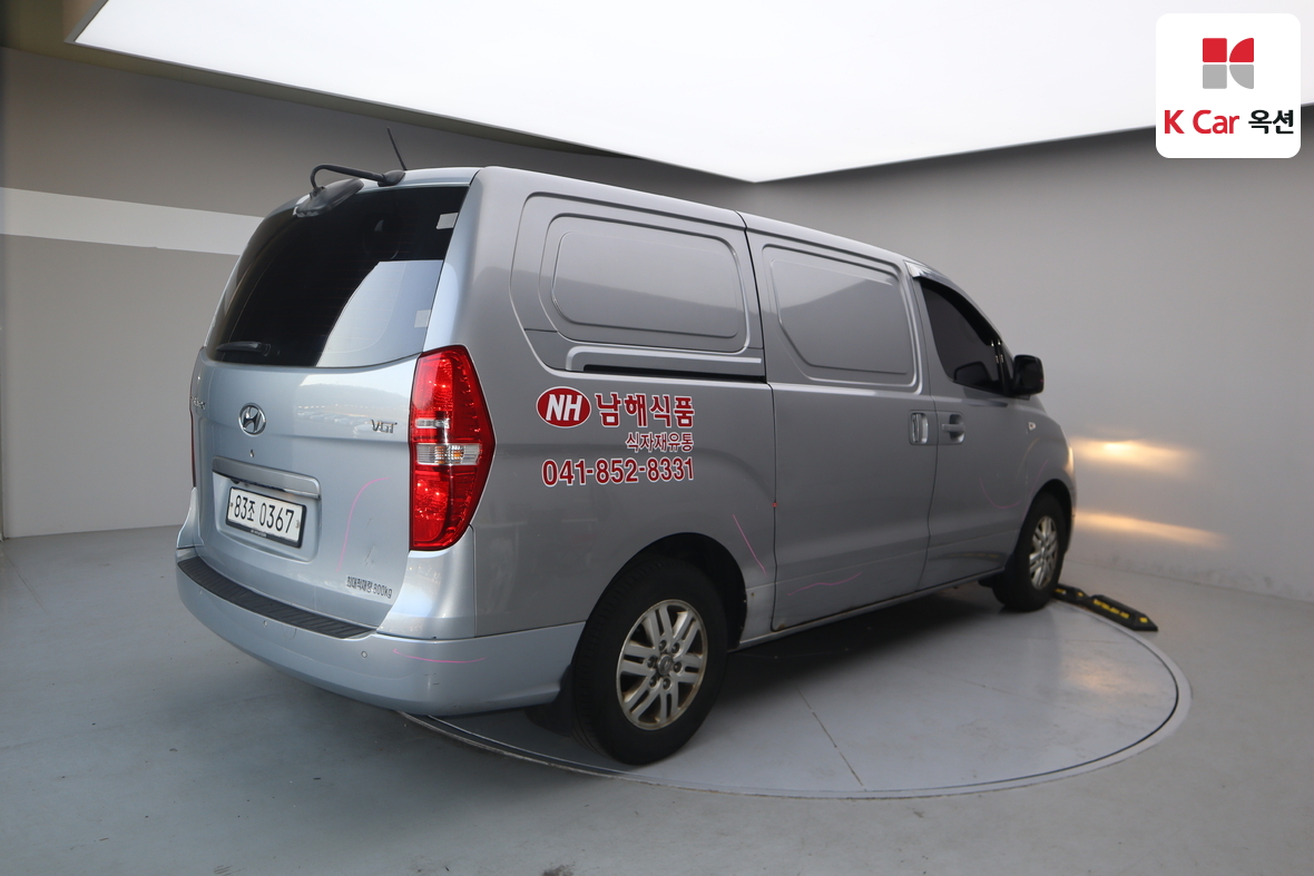 Hyundai Grand Starex 2017 - Image 2