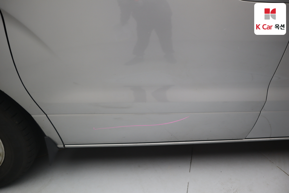 Hyundai Grand Starex 2017 - Image 38