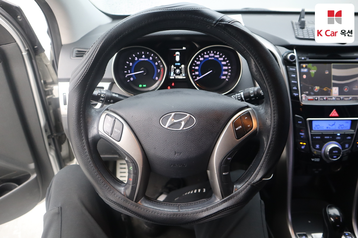 Hyundai i30 2012 - Image 10