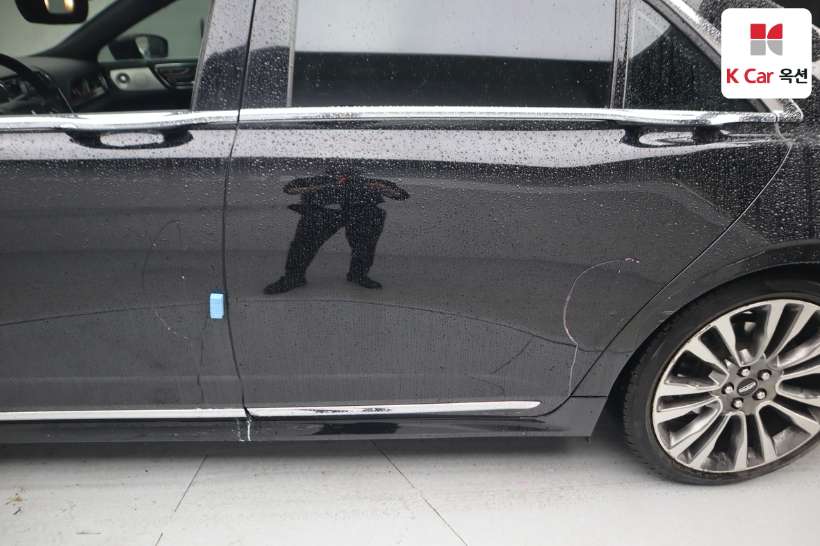 Lincoln Continental 2017 - Image 41