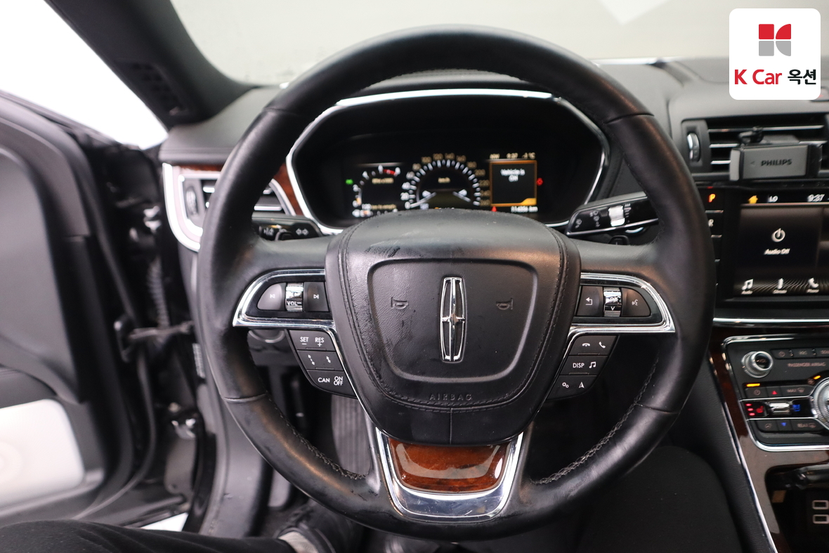 Lincoln Continental 2017 - Image 10