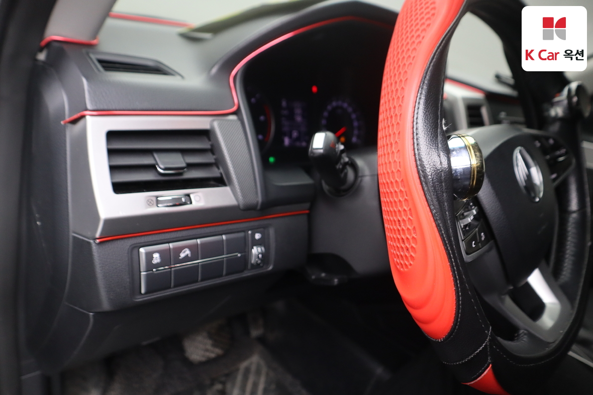 KG Mobility Rexton Sports 2019 - Image 9