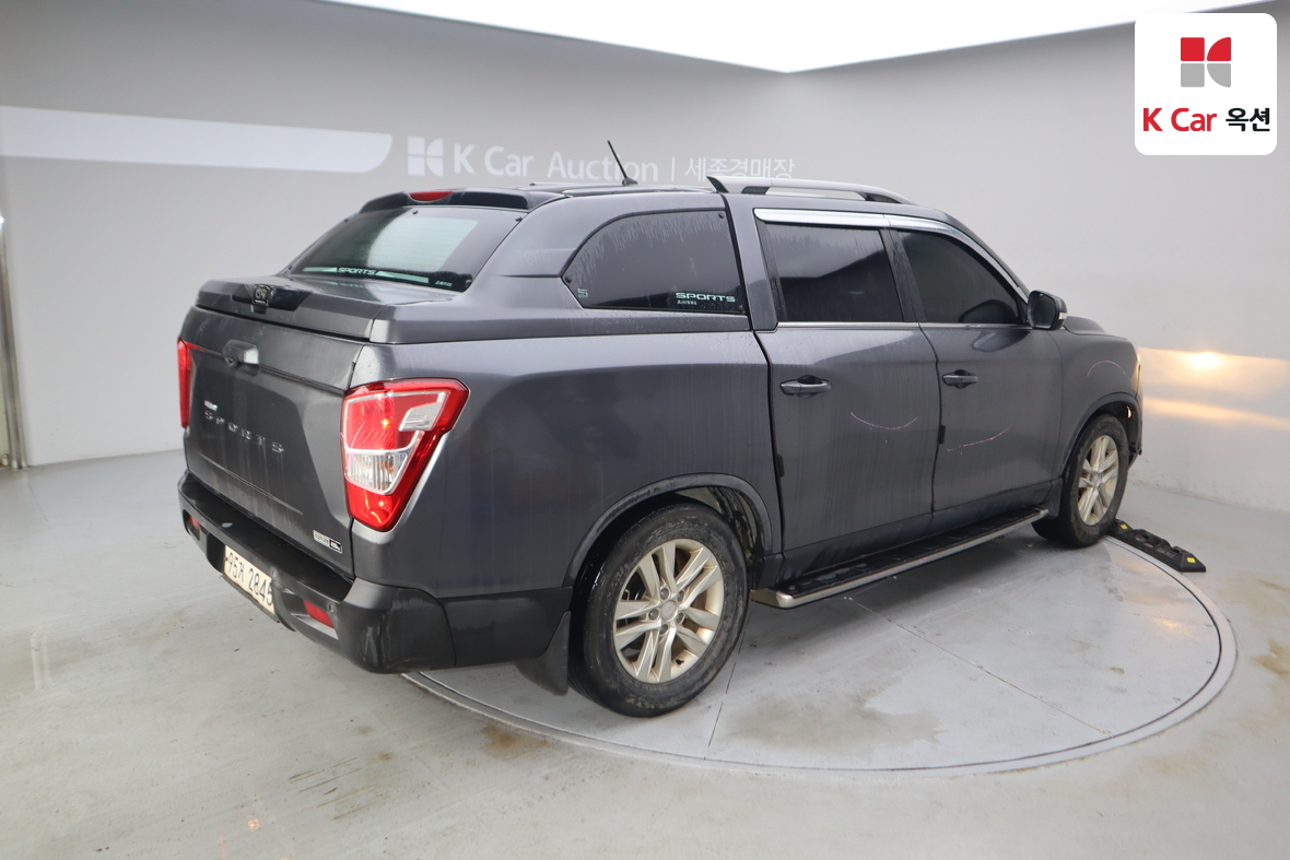 KG Mobility Rexton Sports 2019 - Image 2