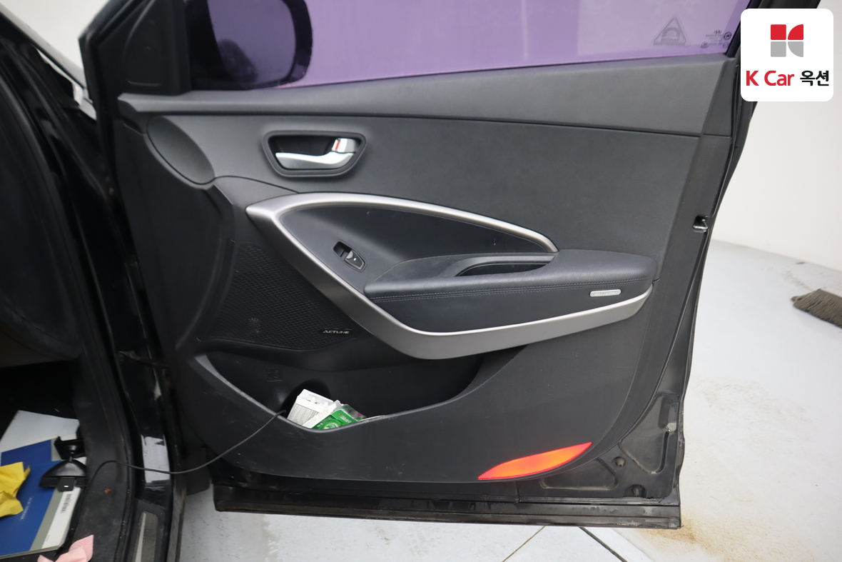 Hyundai Santa Fe 2013 - Image 30