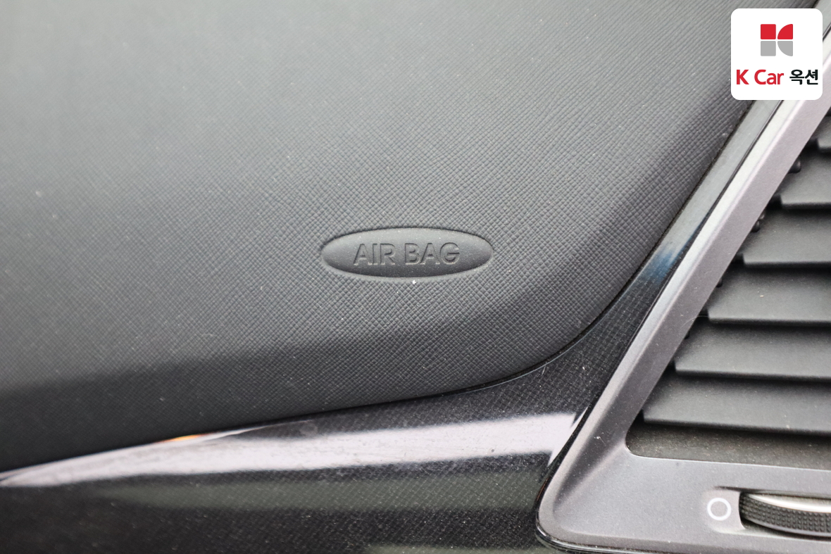 Hyundai Santa Fe 2013 - Image 32