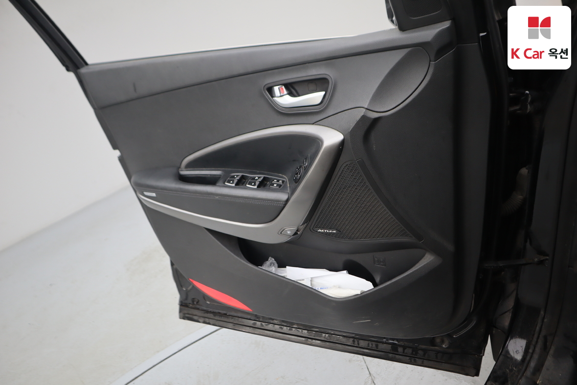 Hyundai Santa Fe 2013 - Image 8