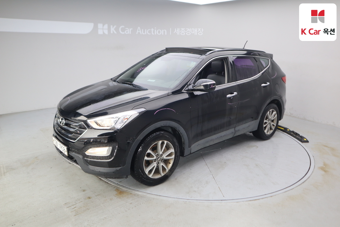 Hyundai Santa Fe 2013 - Image 1