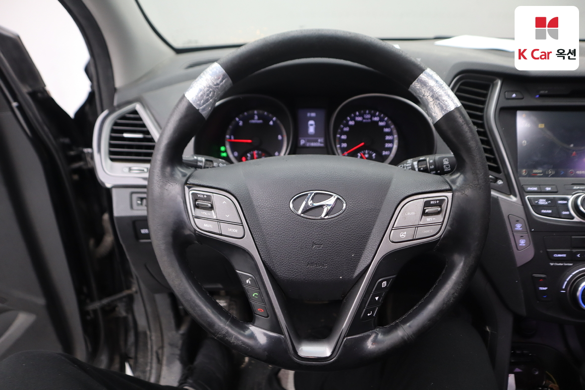 Hyundai Santa Fe 2013 - Image 10