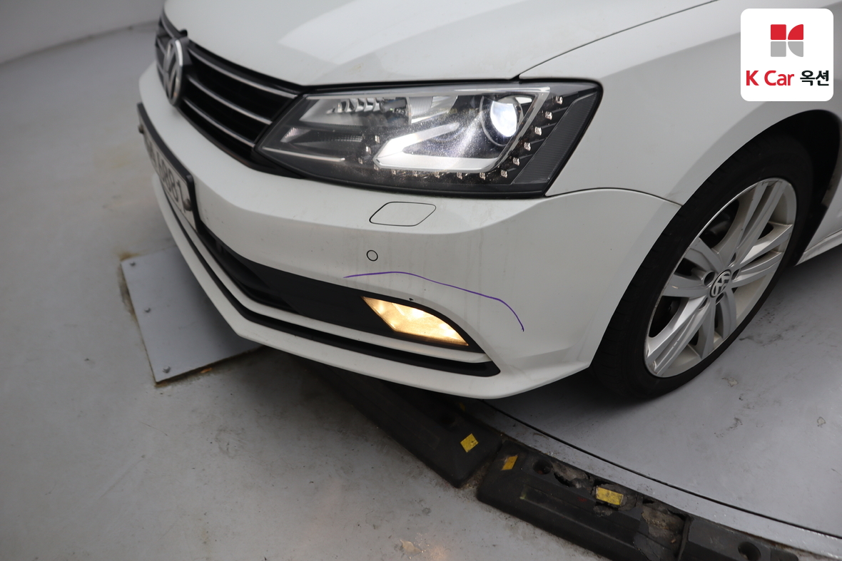 Volkswagen Jetta 2015 - Image 37
