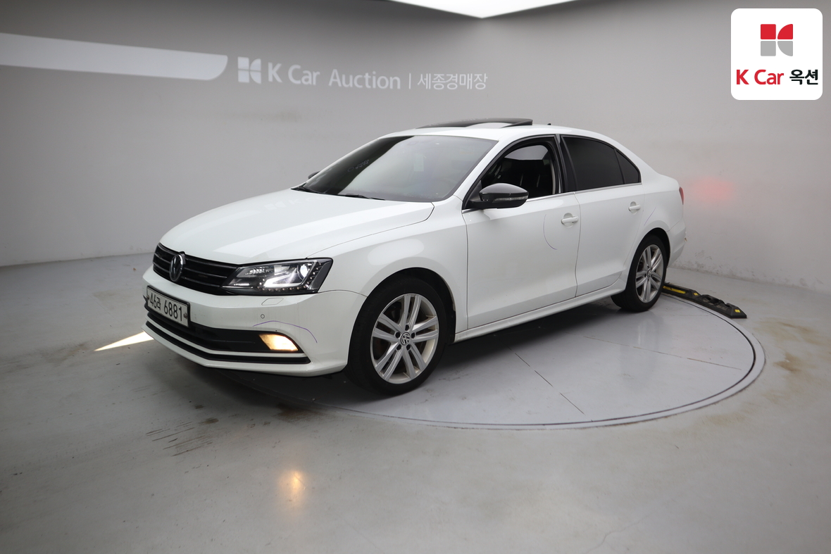 Volkswagen Jetta 2015 - Image 1