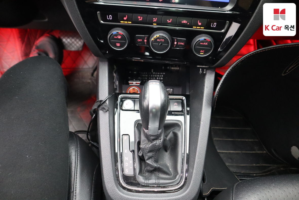 Volkswagen Jetta 2015 - Image 16