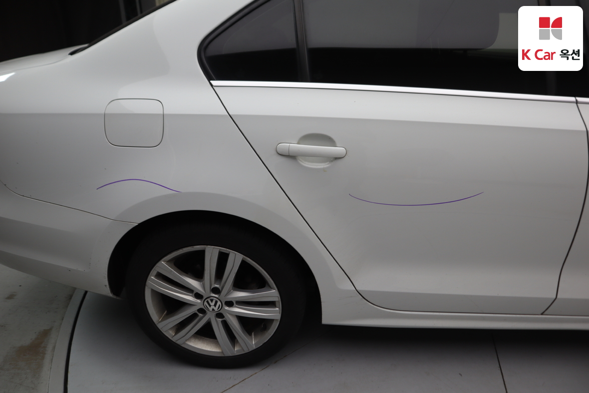 Volkswagen Jetta 2015 - Image 35