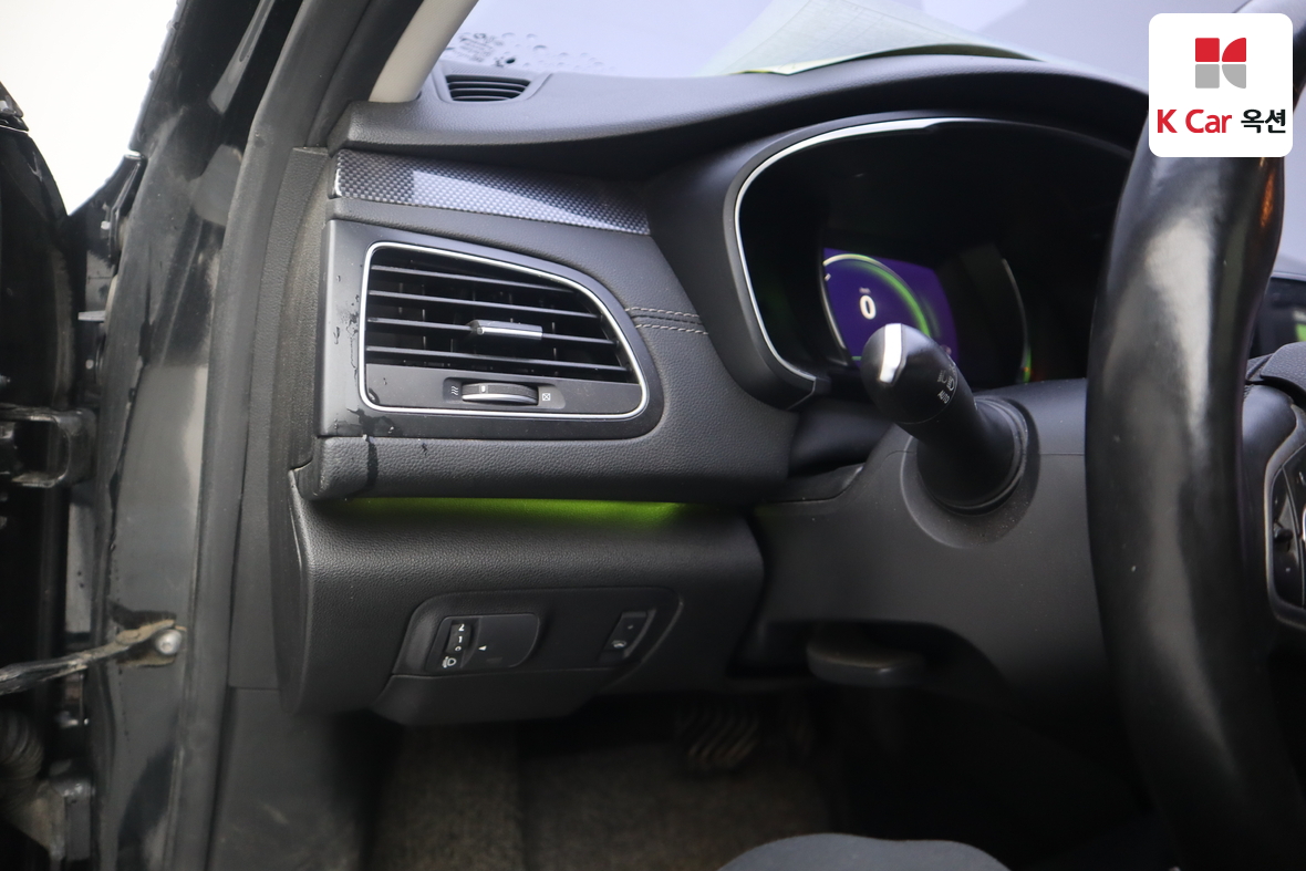 Renault Samsung SM6 2016 - Image 9