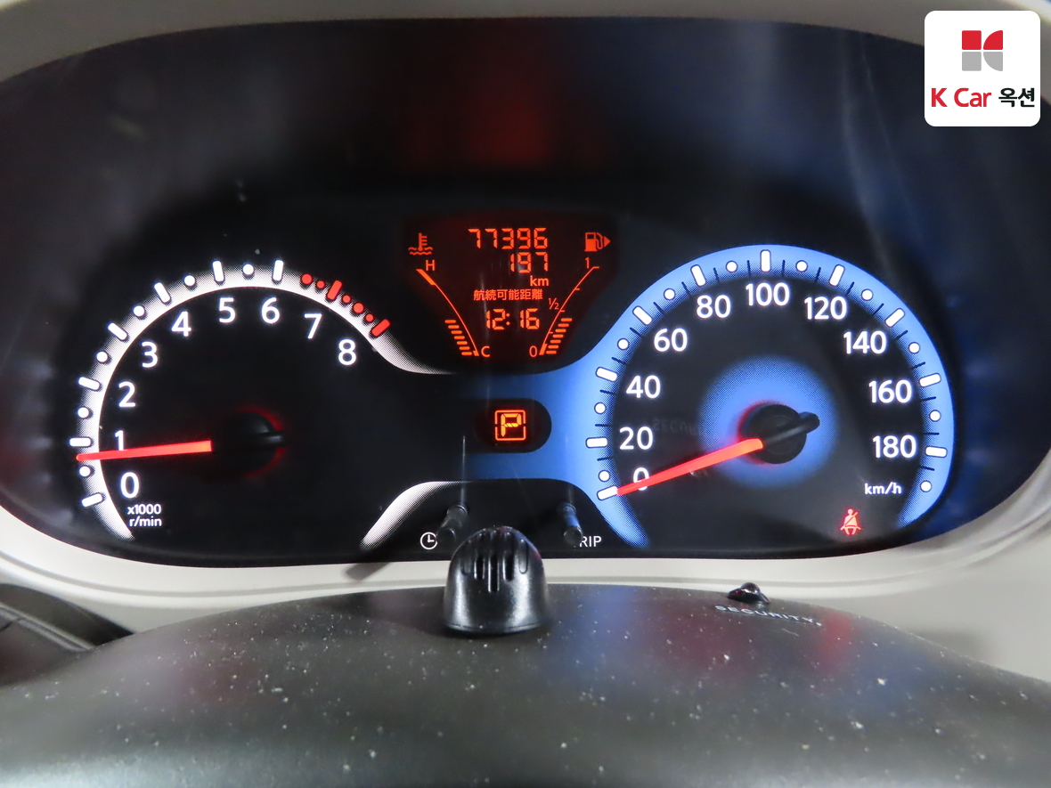 Nissan Cube - 5