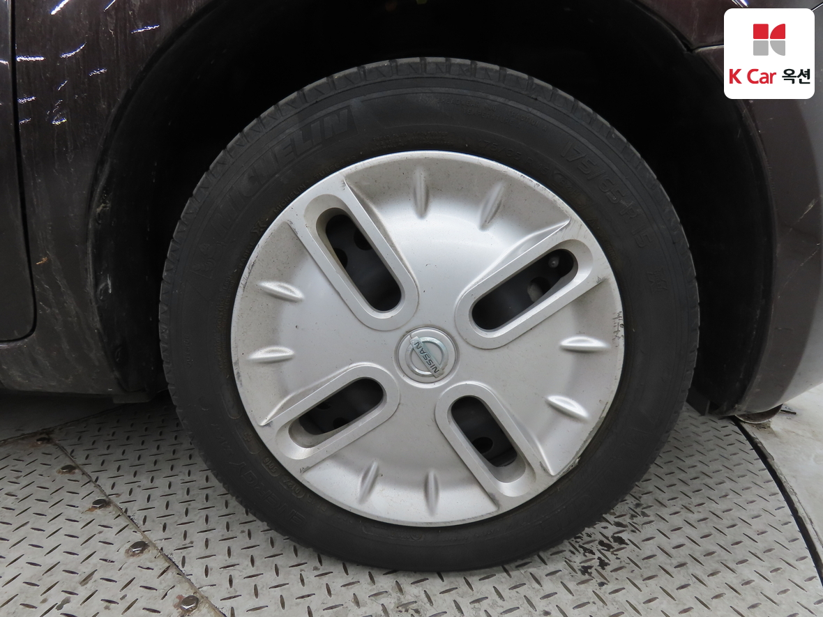 Nissan Cube - 39