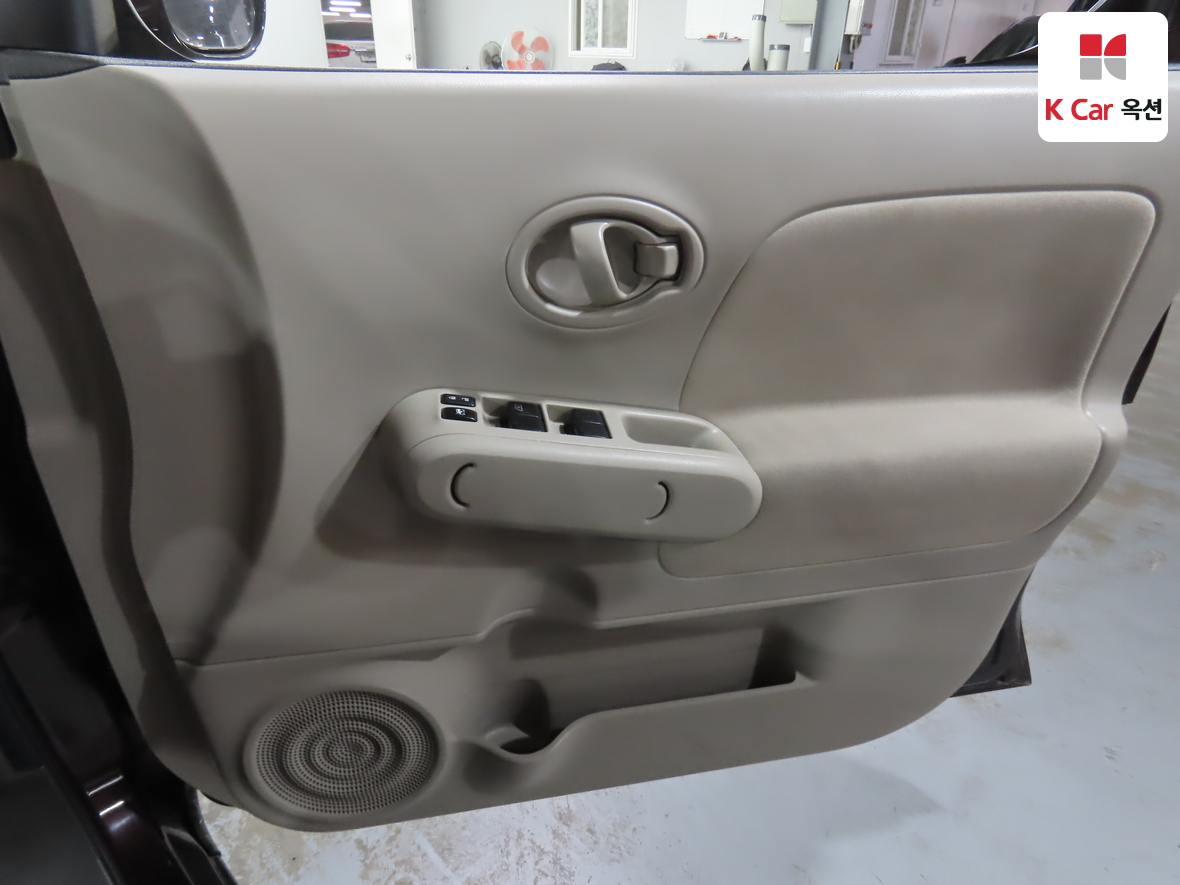 Nissan Cube - 8