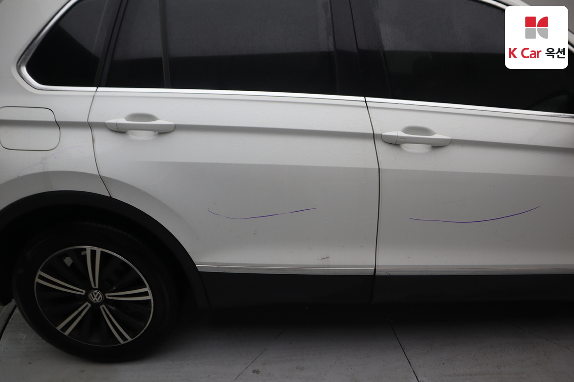 VOLKSWAGEN 티구안 - 39
