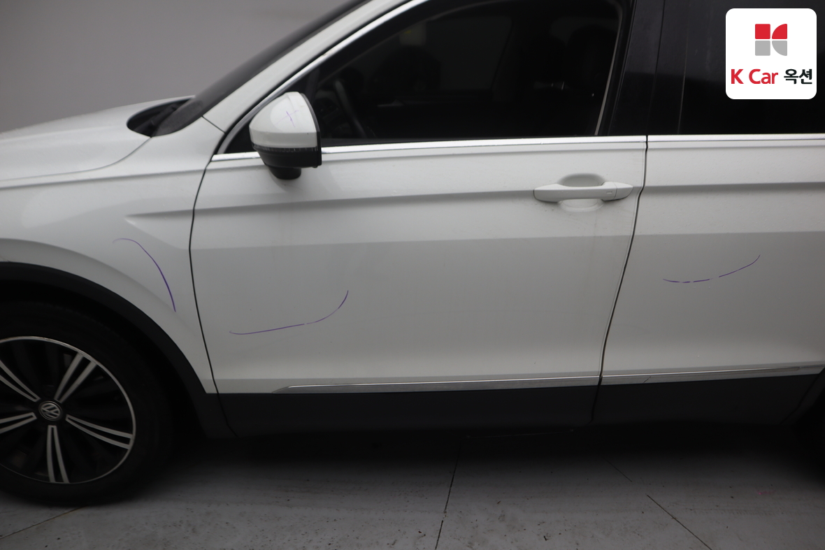 VOLKSWAGEN 티구안 - 43