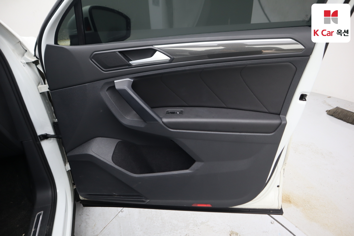 VOLKSWAGEN 티구안 - 33