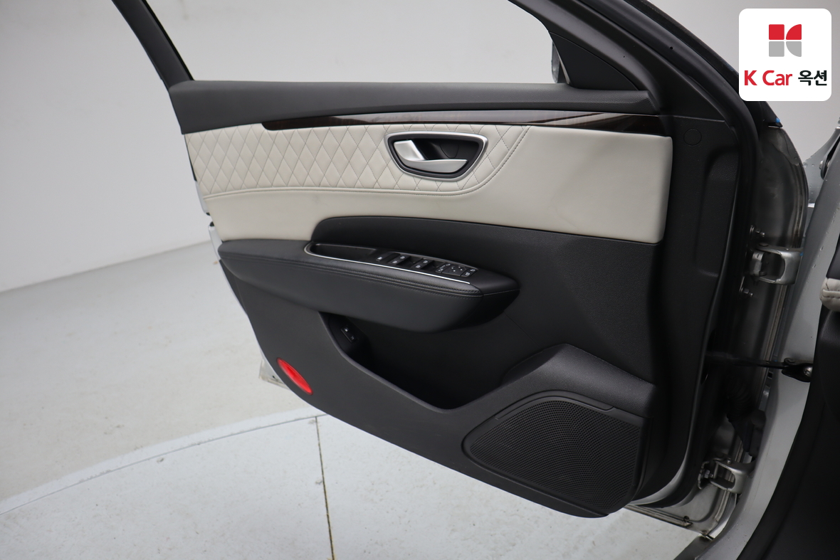 Renault Samsung SM6 2016 - Image 8