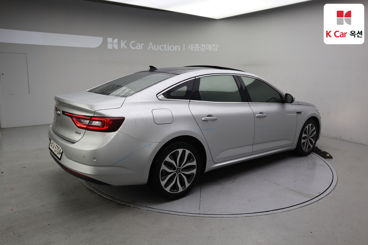 Renault Samsung SM6 2016 - Image 2