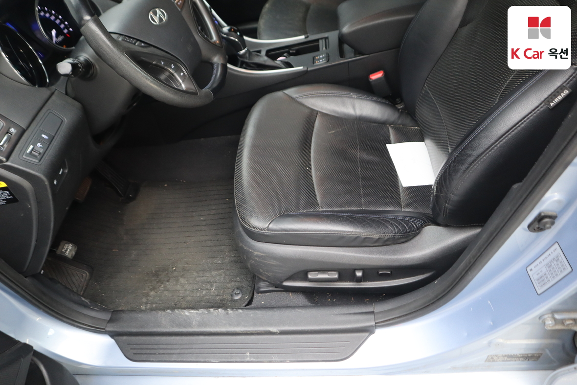 Hyundai Sonata 2012 - Image 20
