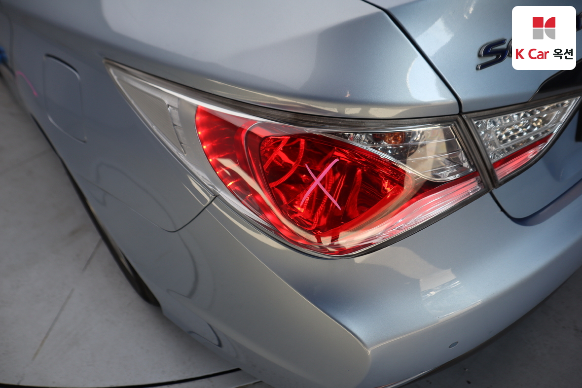 Hyundai Sonata 2012 - Image 43