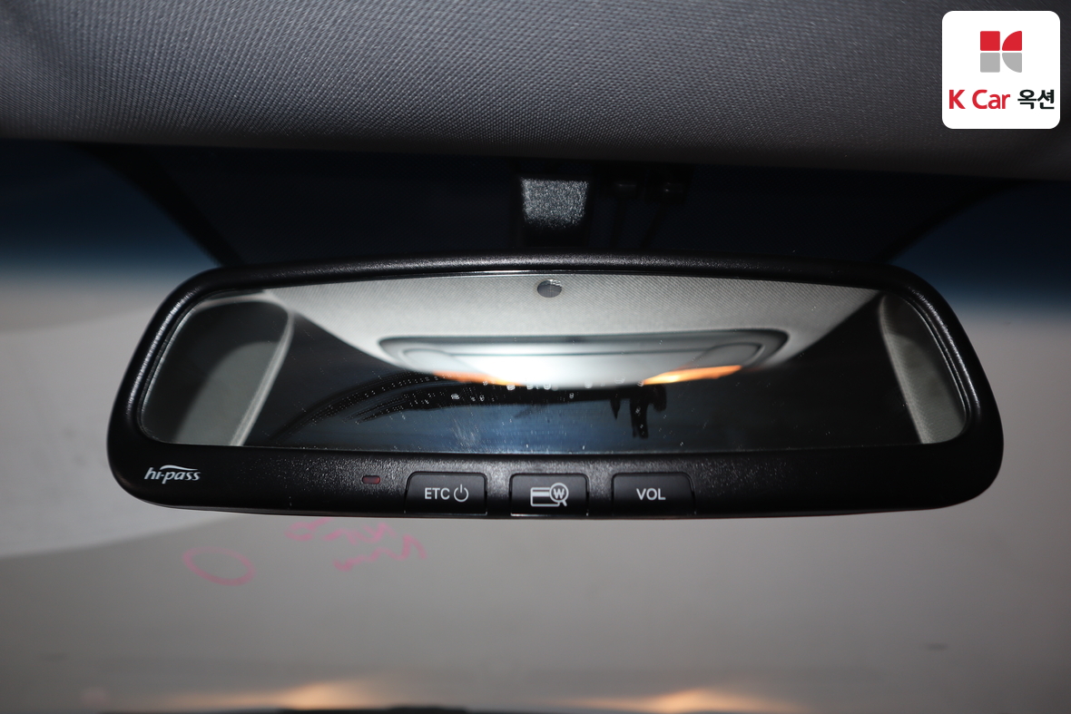 Hyundai Sonata 2012 - Image 12