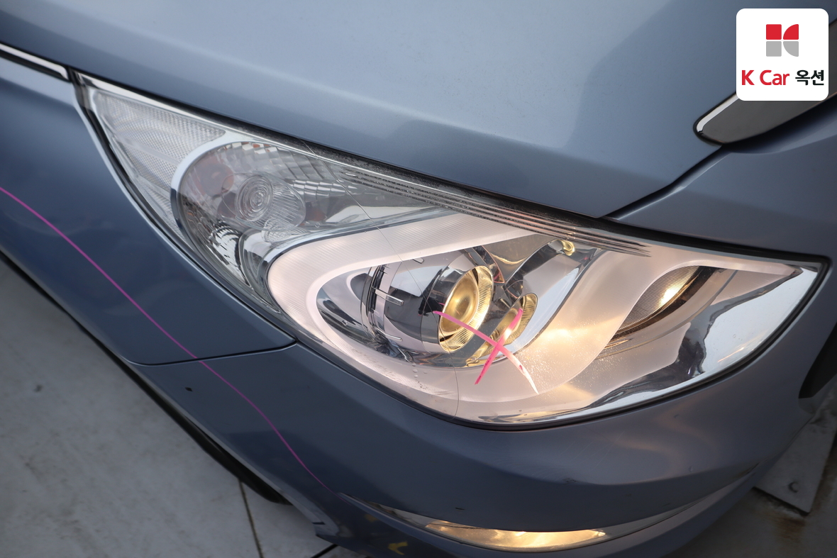 Hyundai Sonata 2012 - Image 39