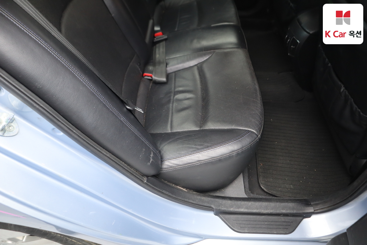 Hyundai Sonata 2012 - Image 27