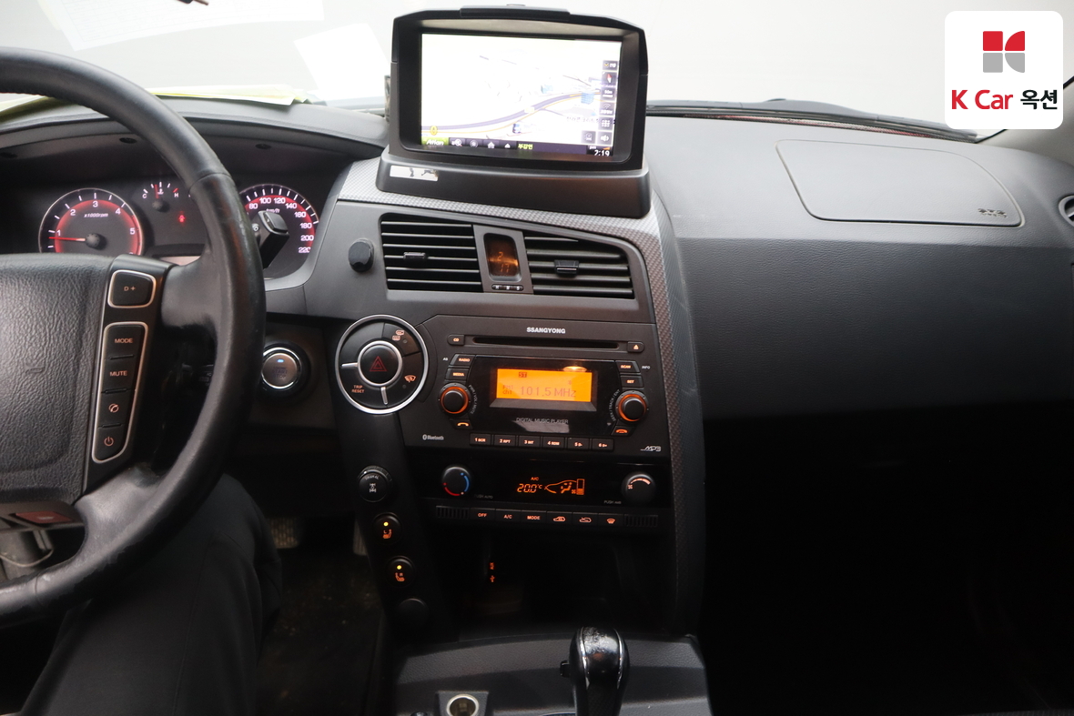 KG Mobility Korando Sports 2015 - Image 6