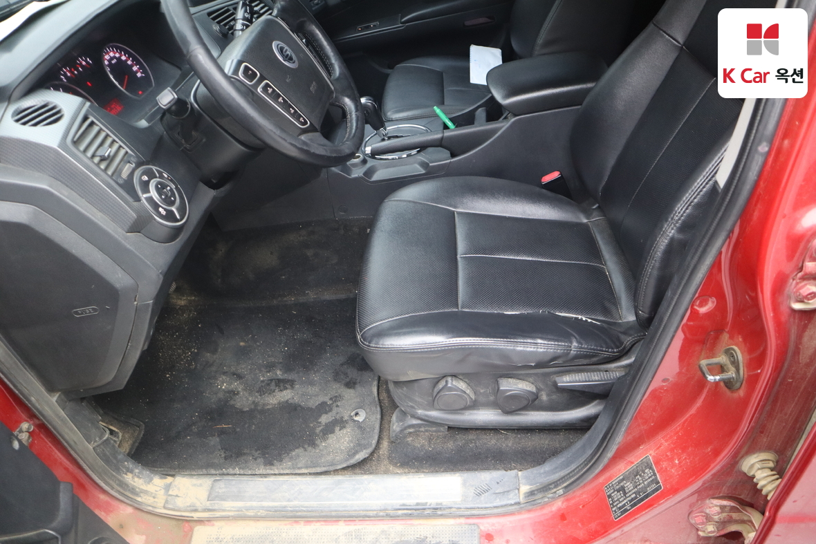 KG Mobility Korando Sports 2015 - Image 19
