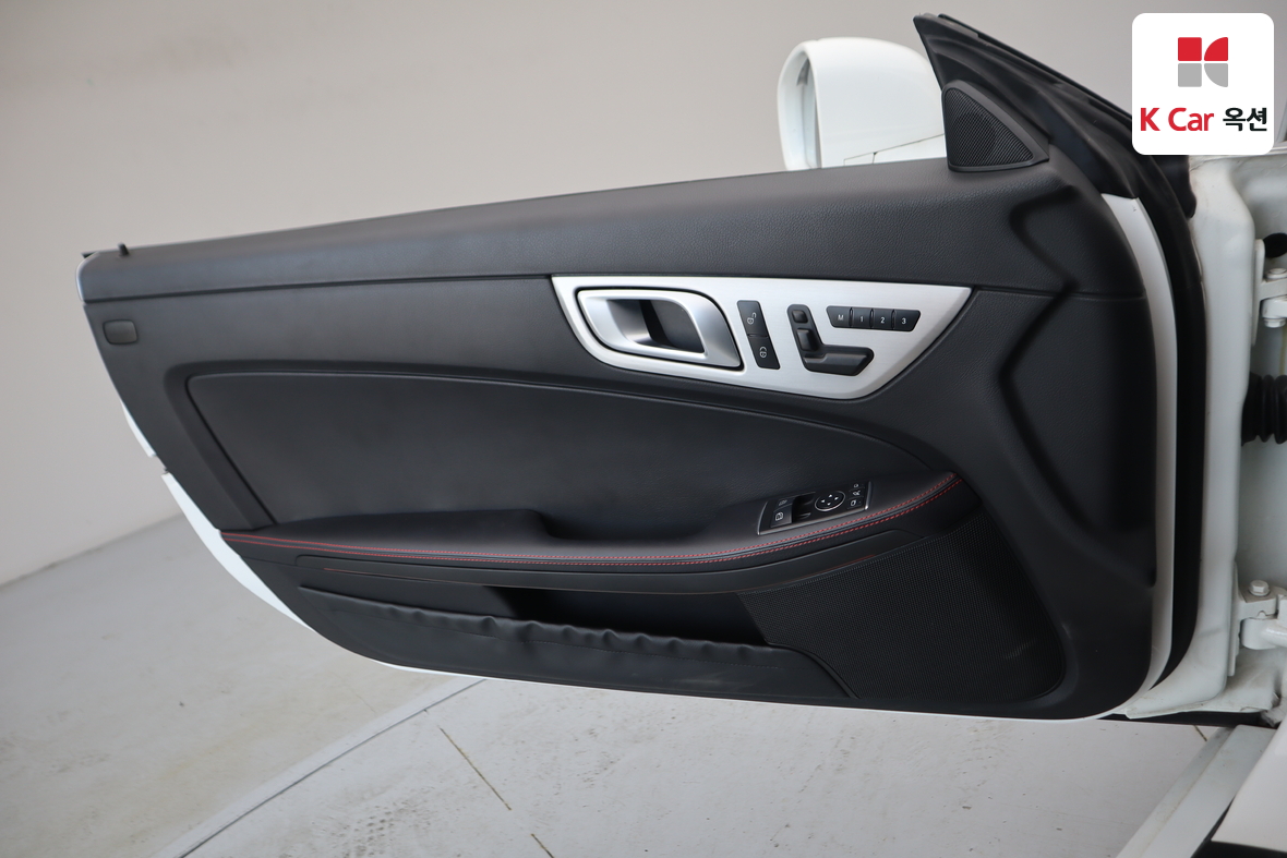 Mercedes-Benz SLK-Class 2016 - Image 8