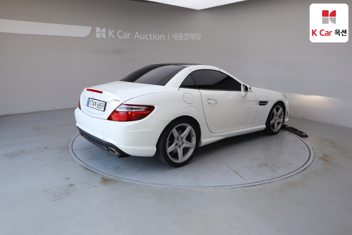 Mercedes-Benz SLK-Class 2016 - Image 2