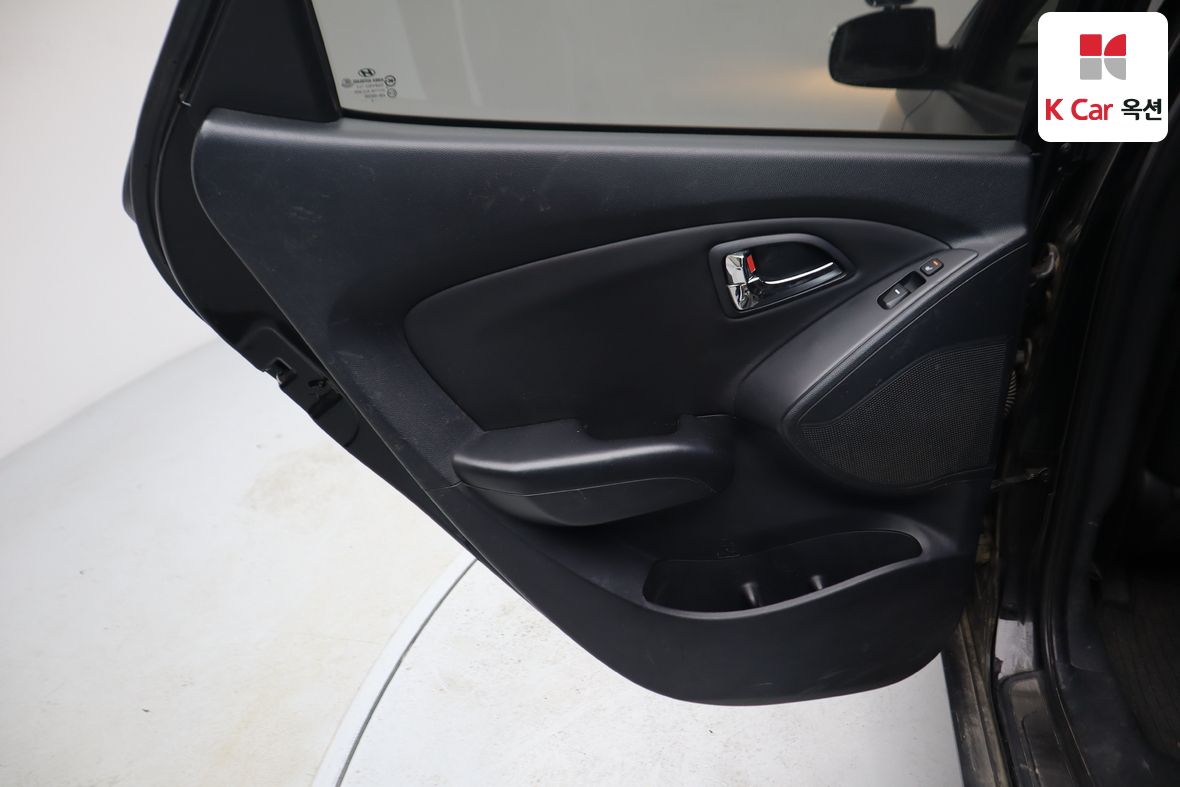 Hyundai Tucson 2011 - Image 24