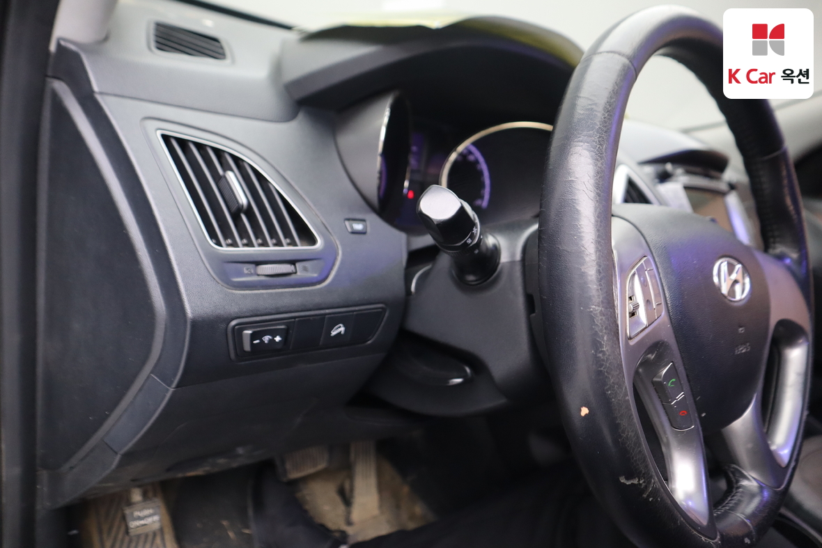 Hyundai Tucson 2011 - Image 9