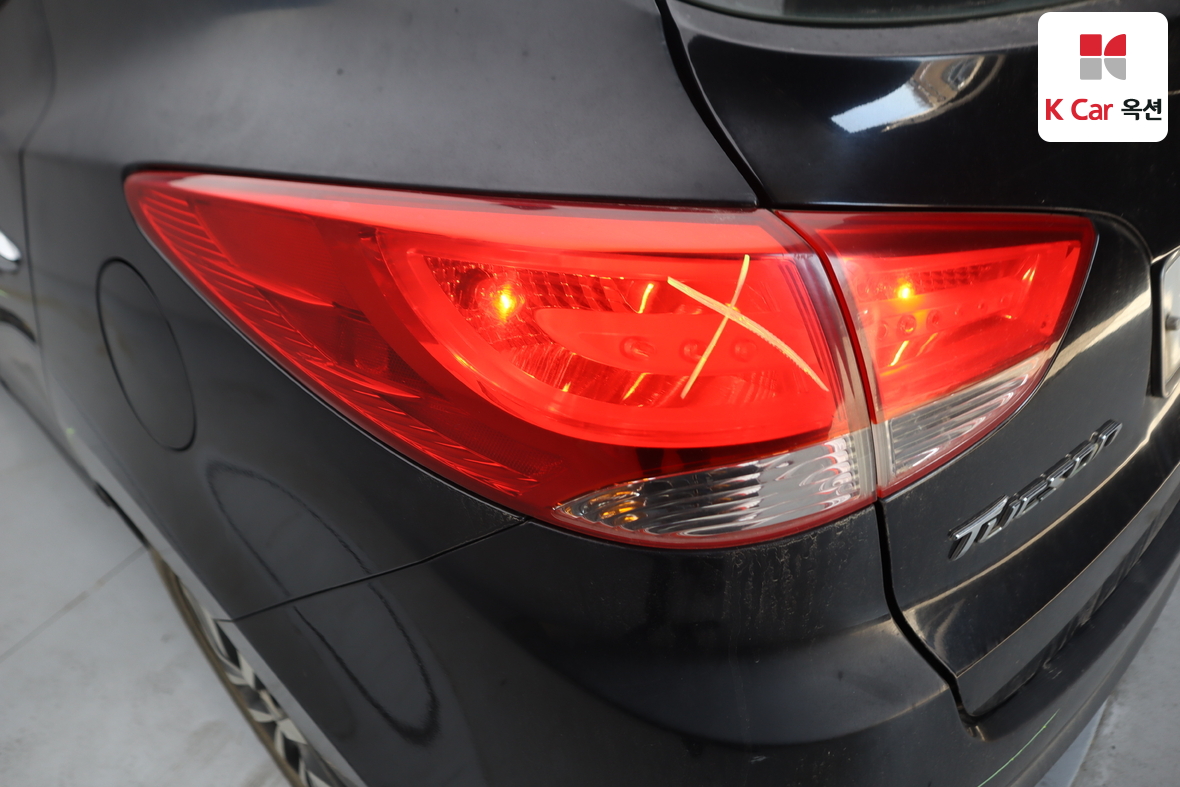 Hyundai Tucson 2011 - Image 42