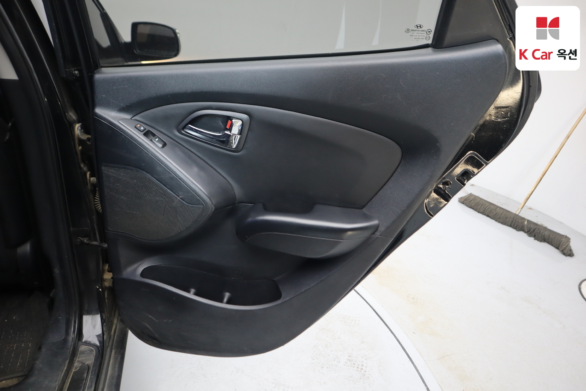 Hyundai Tucson 2011 - Image 29