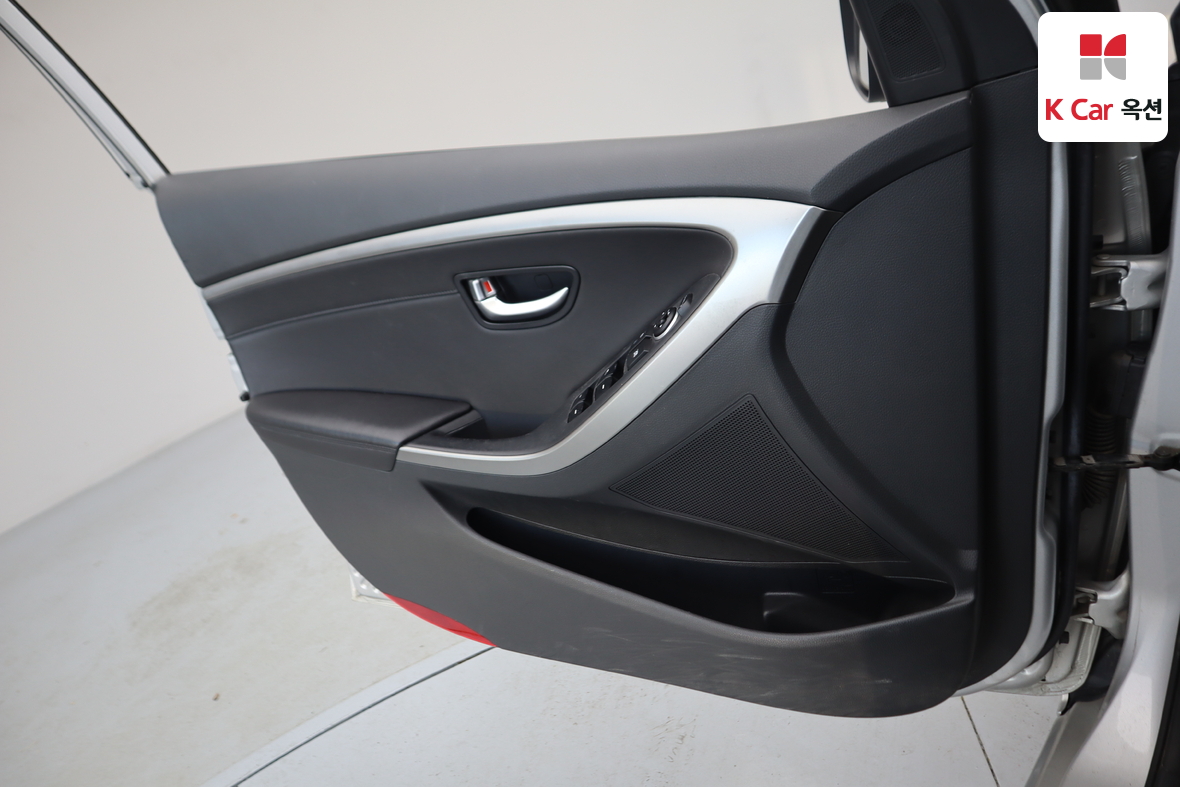 Hyundai i30 2012 - Image 8