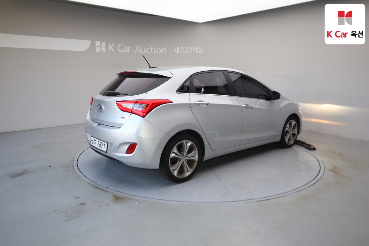 Hyundai i30 2012 - Image 2
