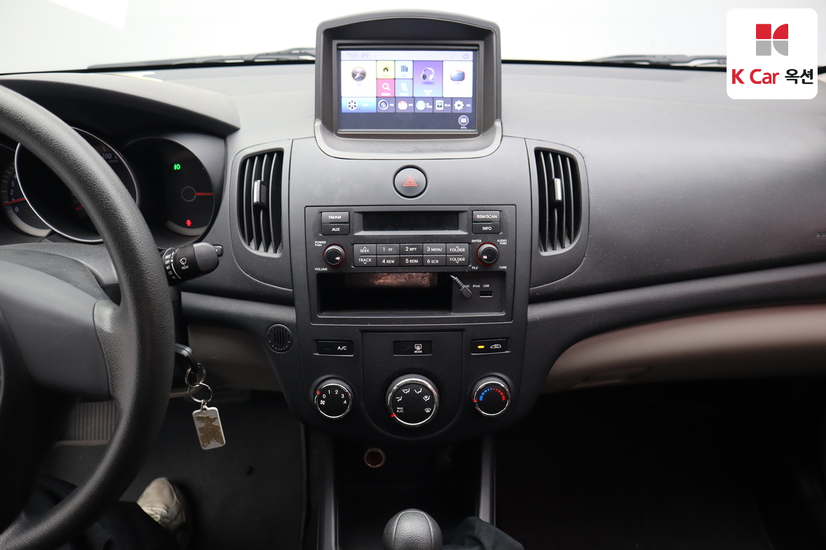 كيا فورتي 2010 - صورة 6