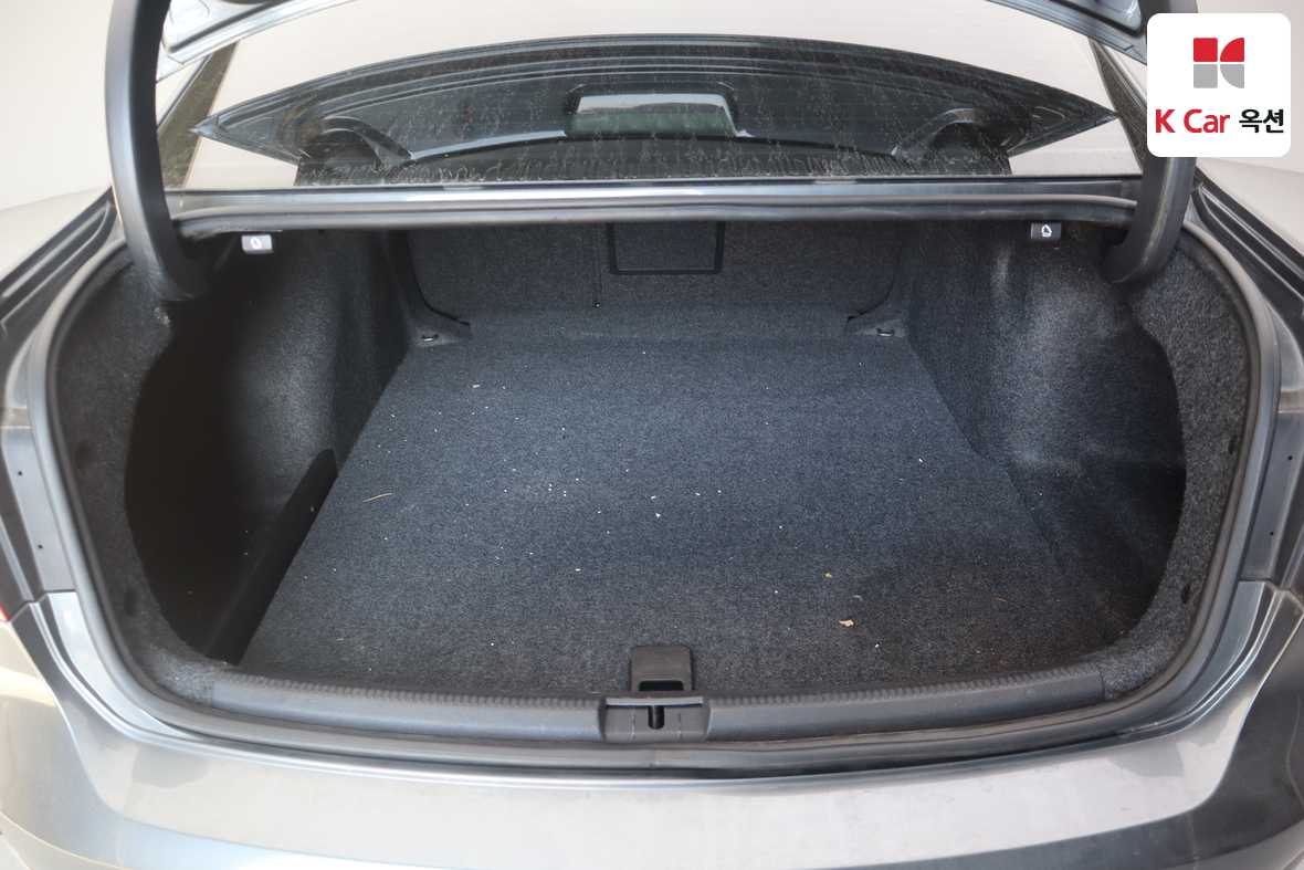 Volkswagen Passat 2015 - Image 26