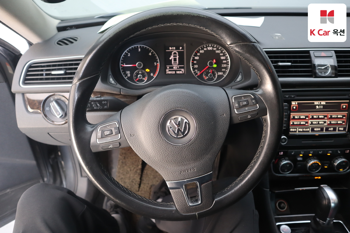 Volkswagen Passat 2015 - Image 10