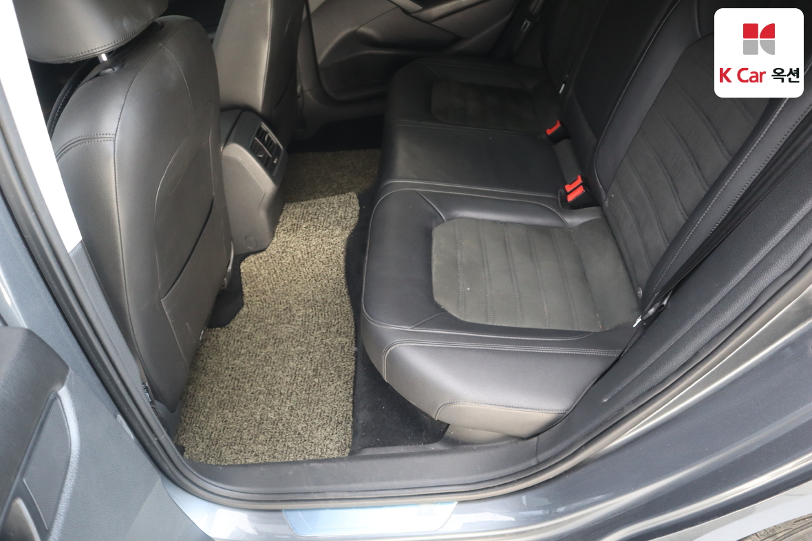 Volkswagen Passat 2015 - Image 22