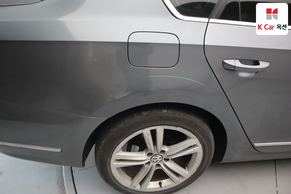 Volkswagen Passat 2015 - Image 36