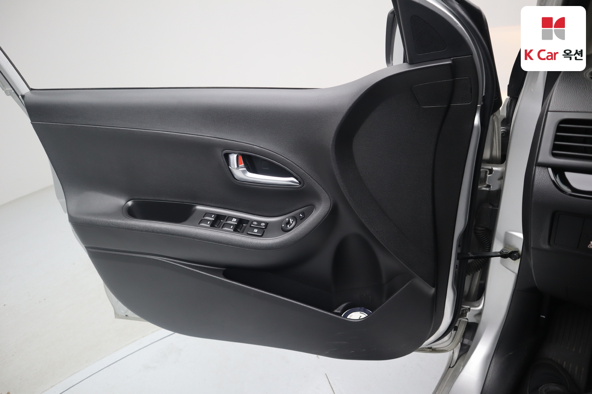 Kia Morning 2012 - Image 8