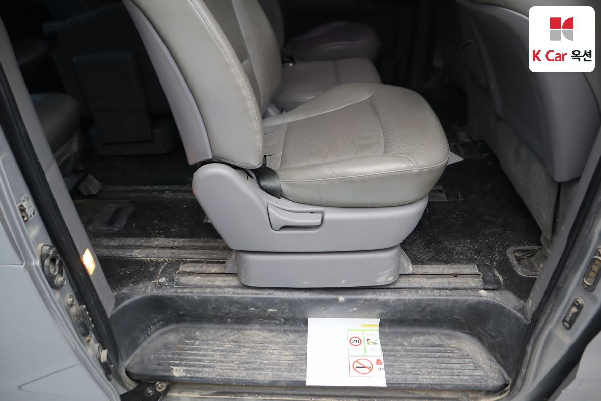 Hyundai Grand Starex 2020 - Image 25