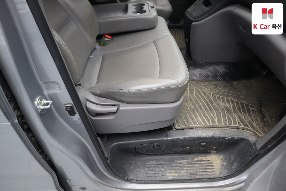 Hyundai Grand Starex 2020 - Image 27