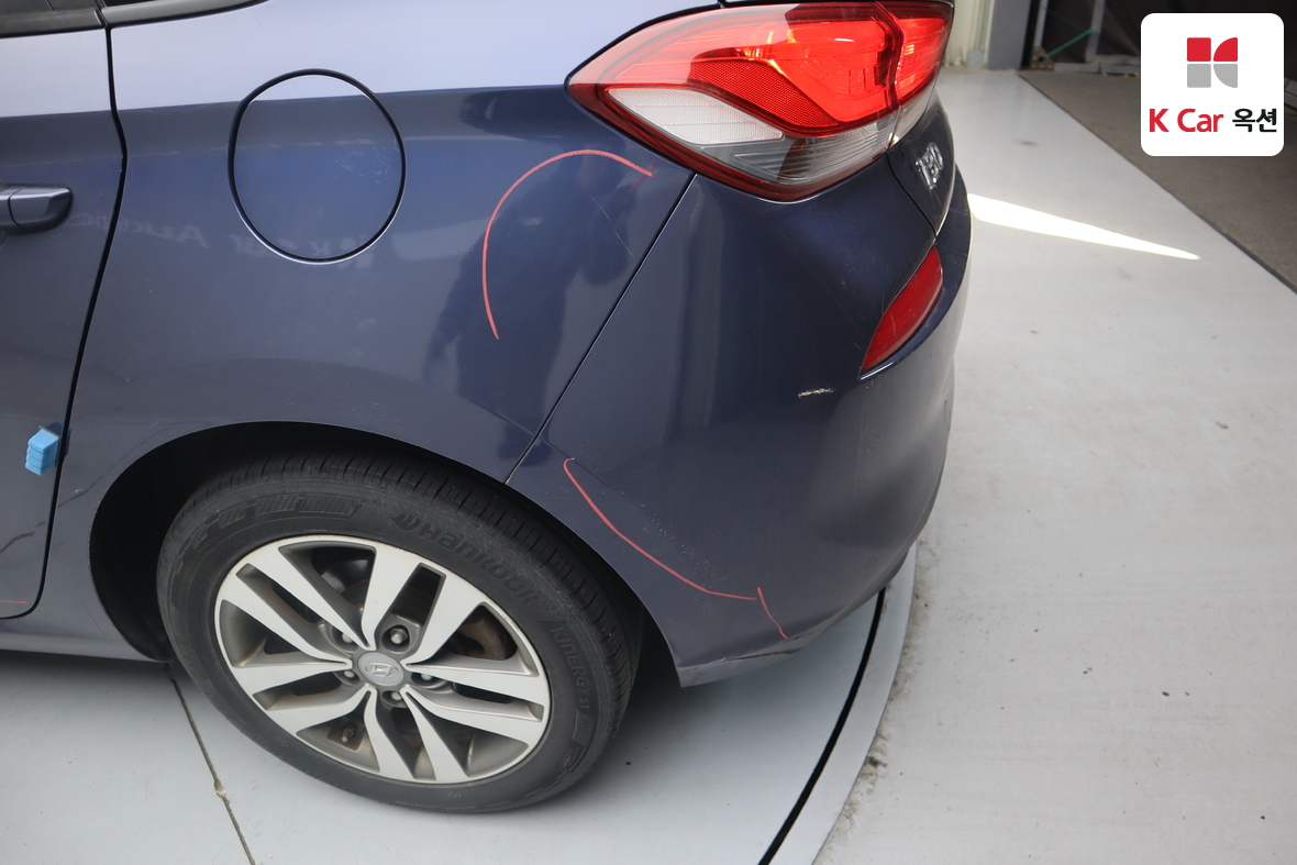 Hyundai i30 2018 - Image 43