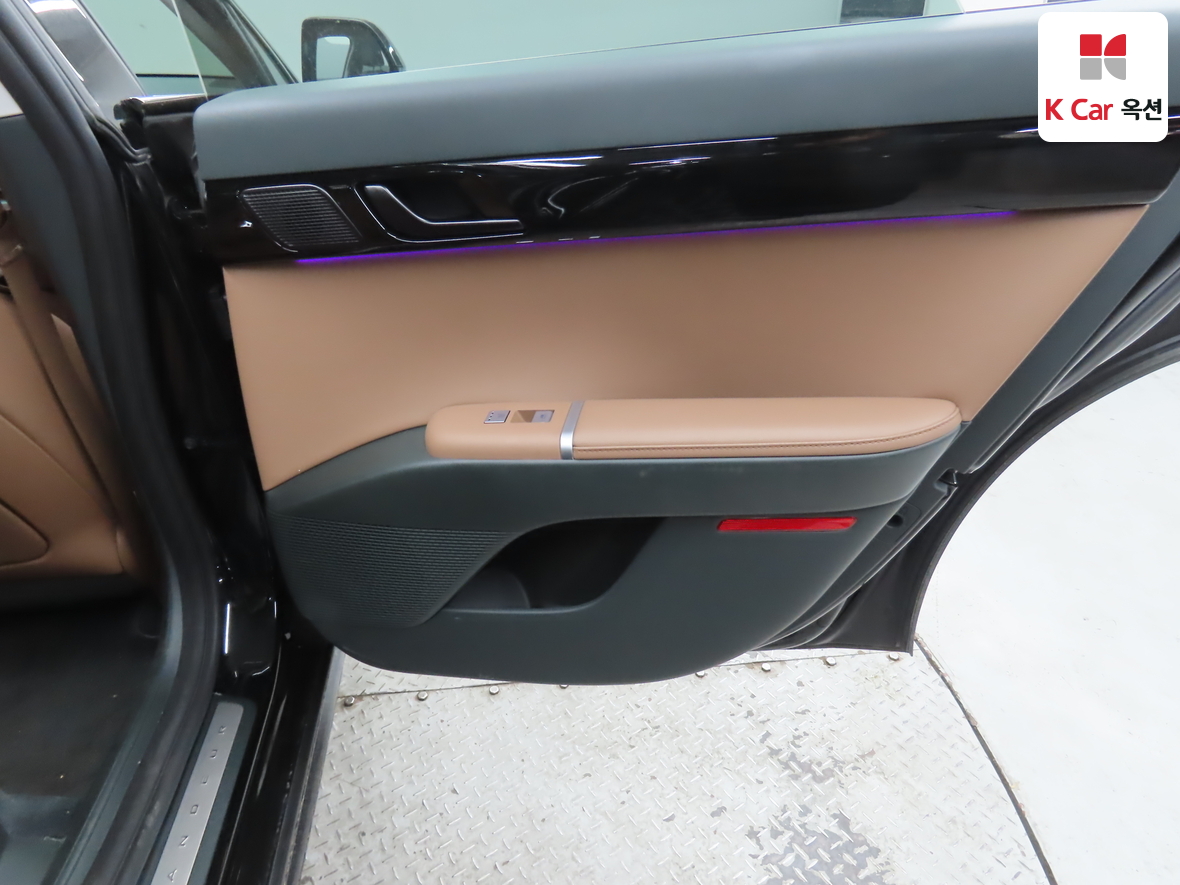 هيونداي أزيرا 2023 - صورة 26